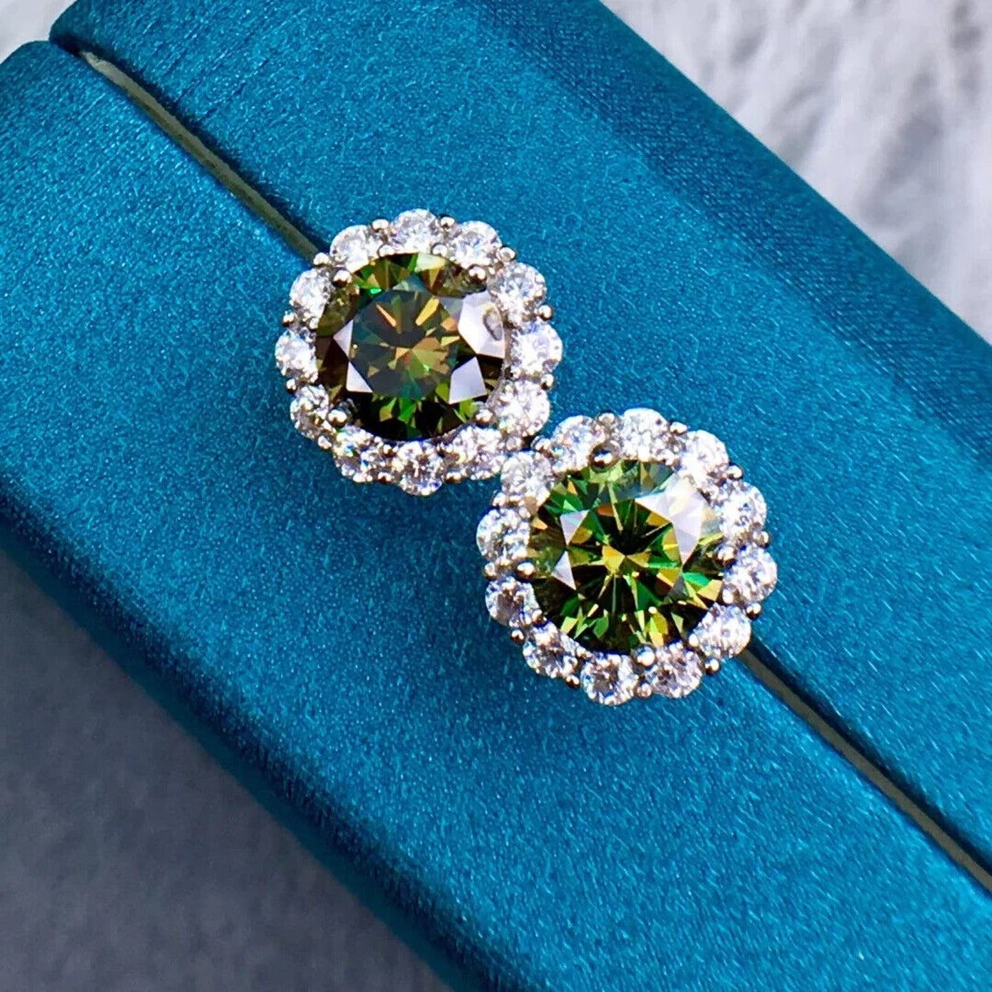 VVS1 Round Brilliant Cut Forest Green Moissanite Stud Earrings 1 CT