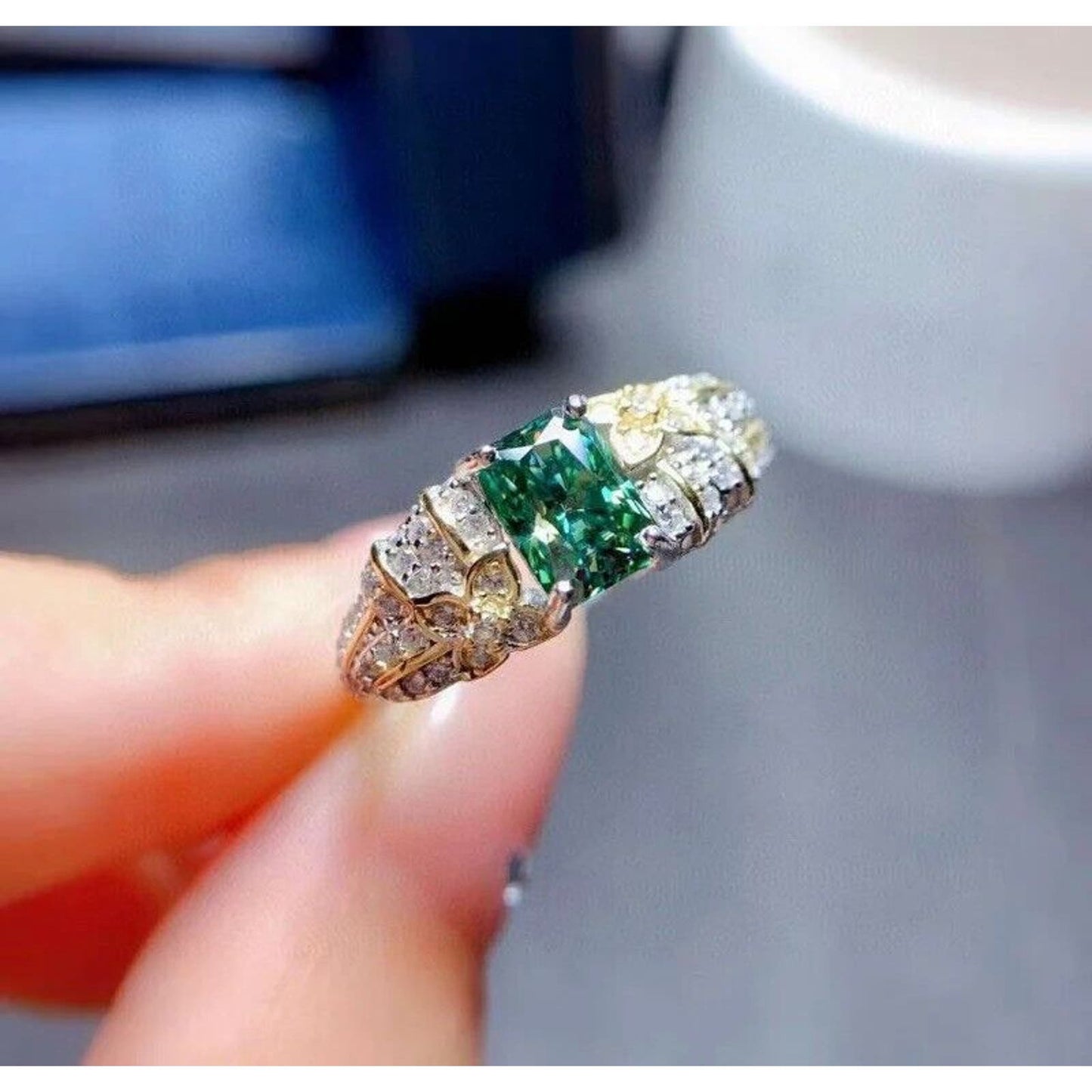 VVS1 1 Carat Radiant Cut Green Moissanite Ring