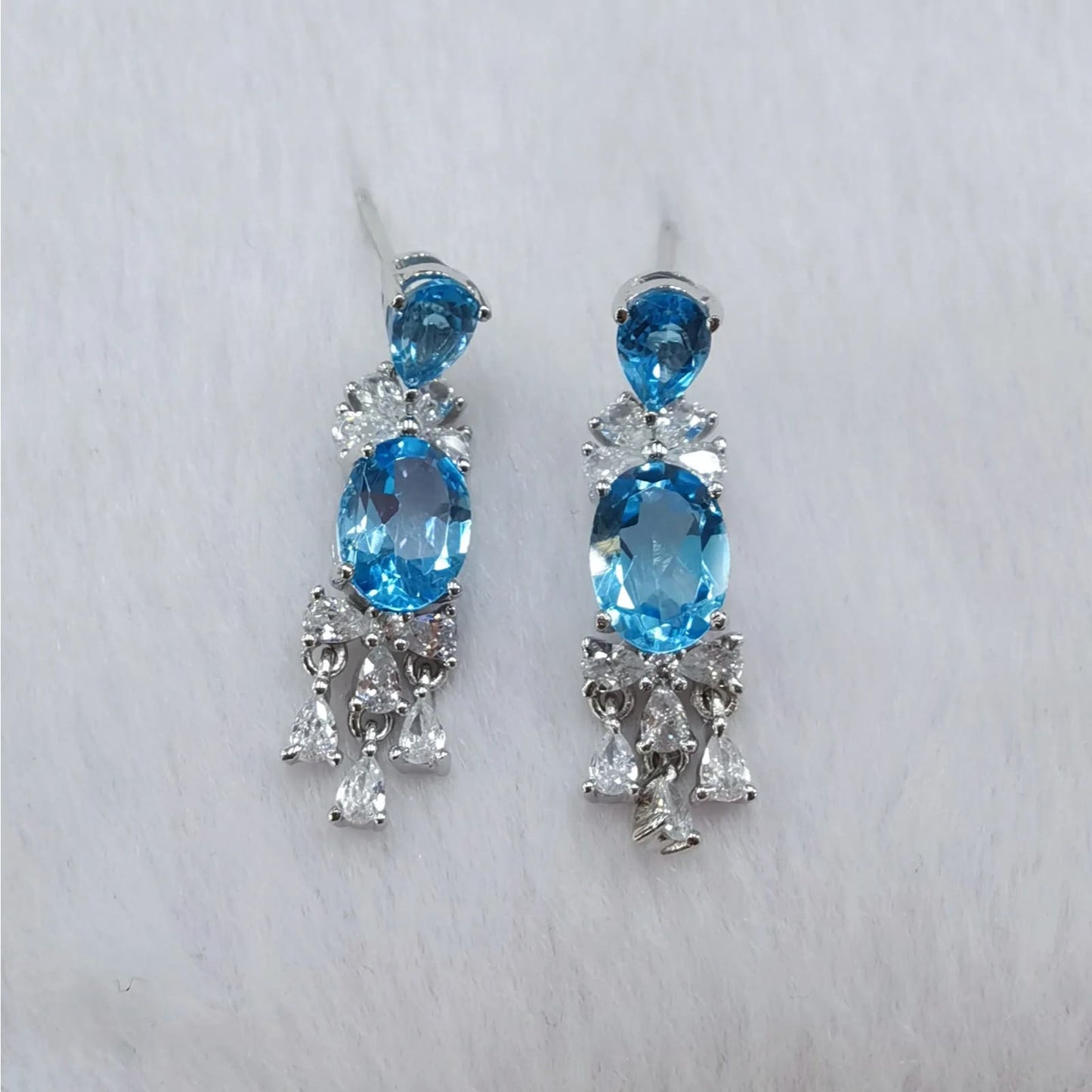 Swiss Blue Topaz Gemstone Dangle Earrings 4x6mm