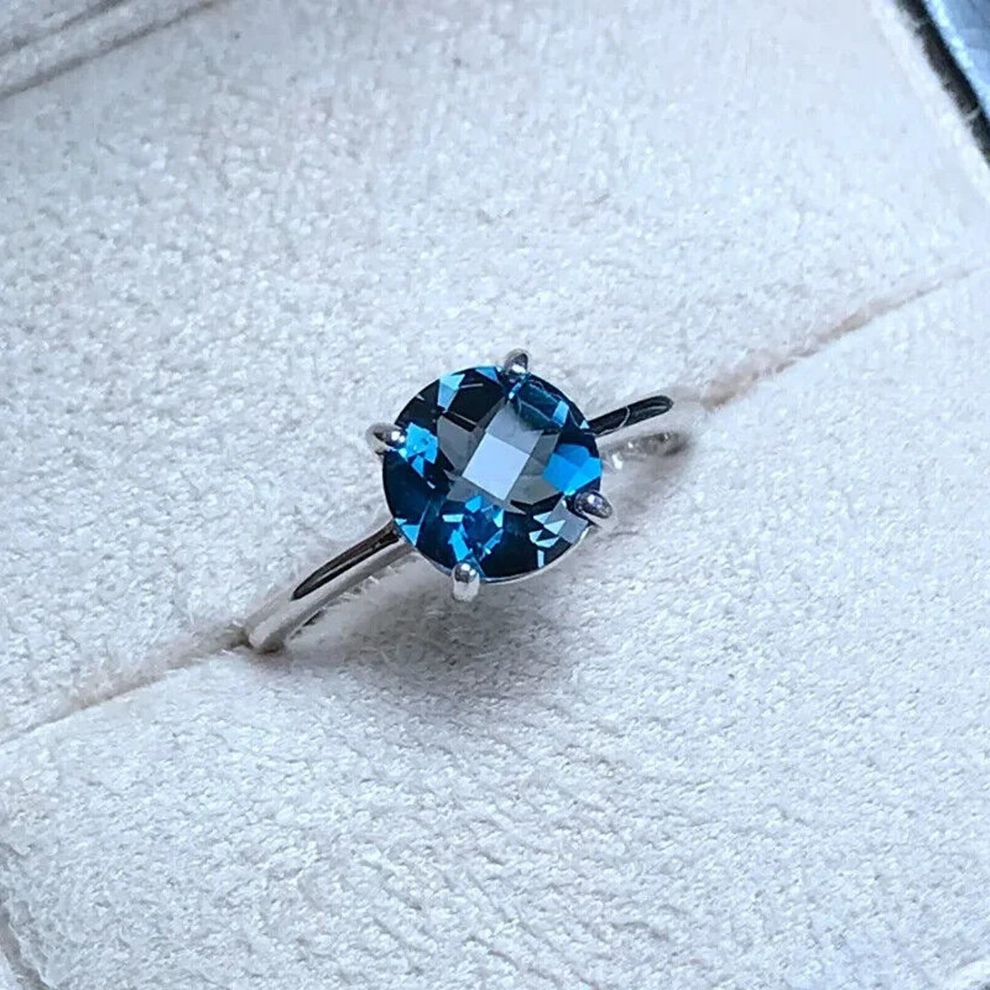 London Blue Topaz Round Cut Solitaire Ring 8mm