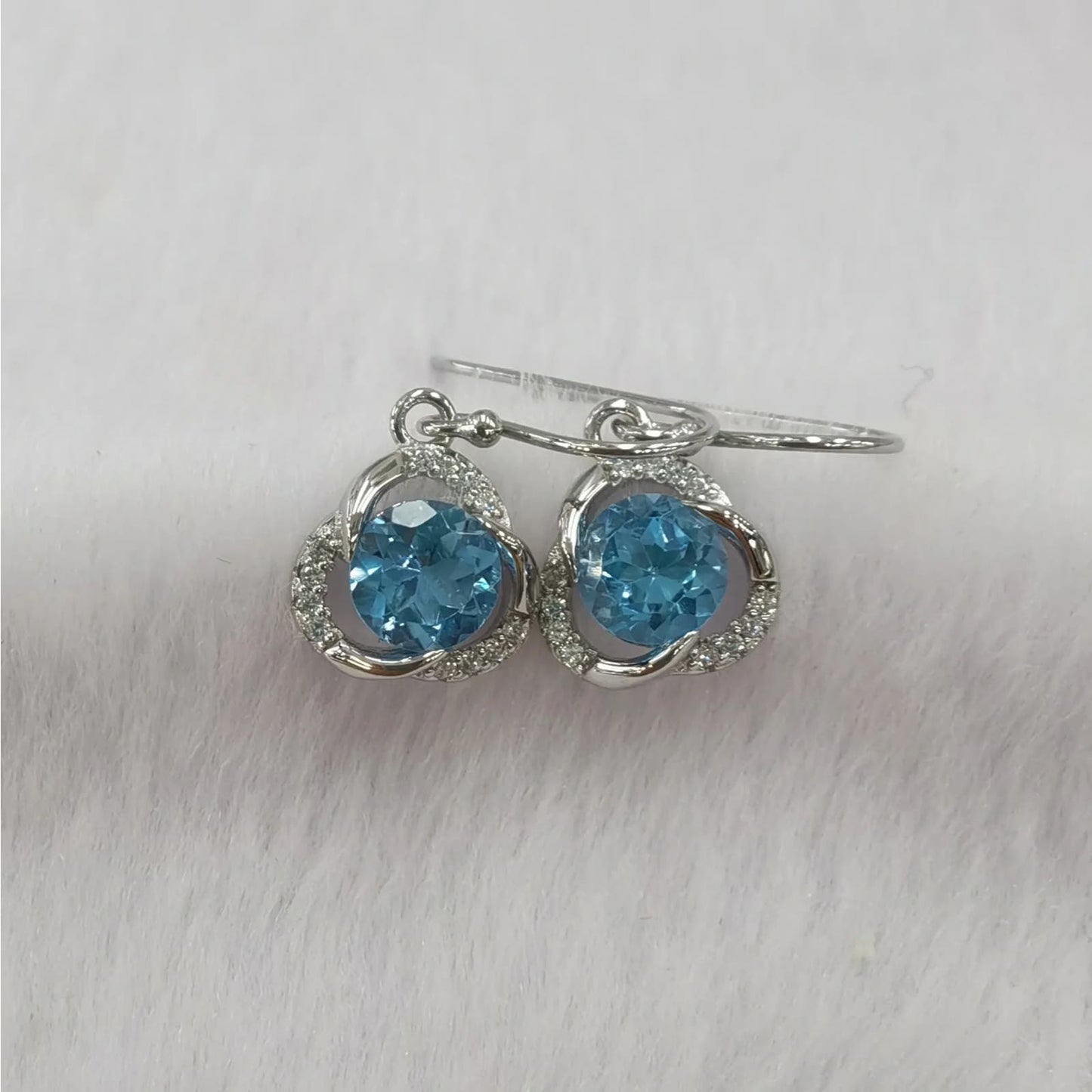 Swiss Blue Topaz Gemstone Earrings Round 6mm