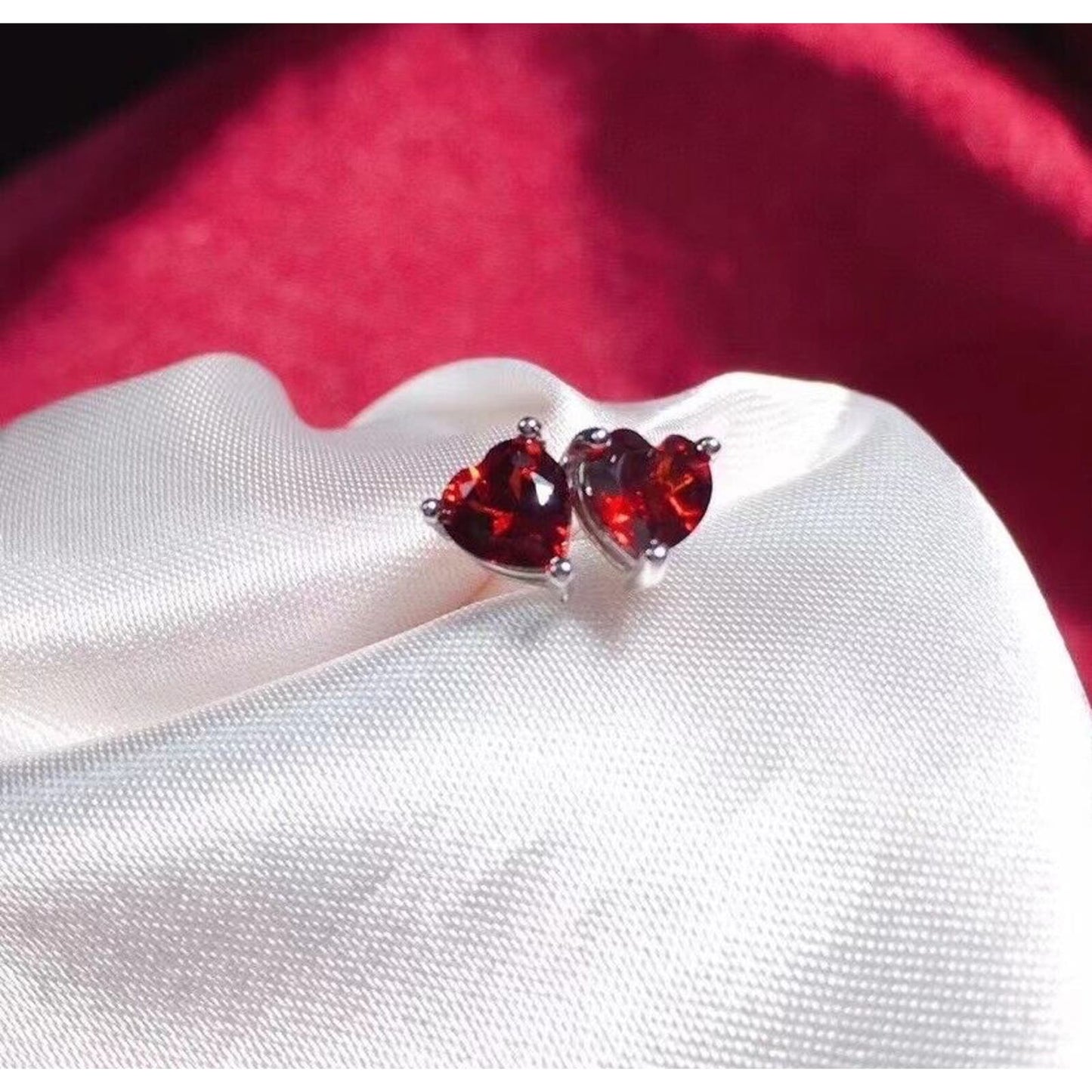 Heart Shaped Red Garnet Stud Earrings 6mm Platinum Plated