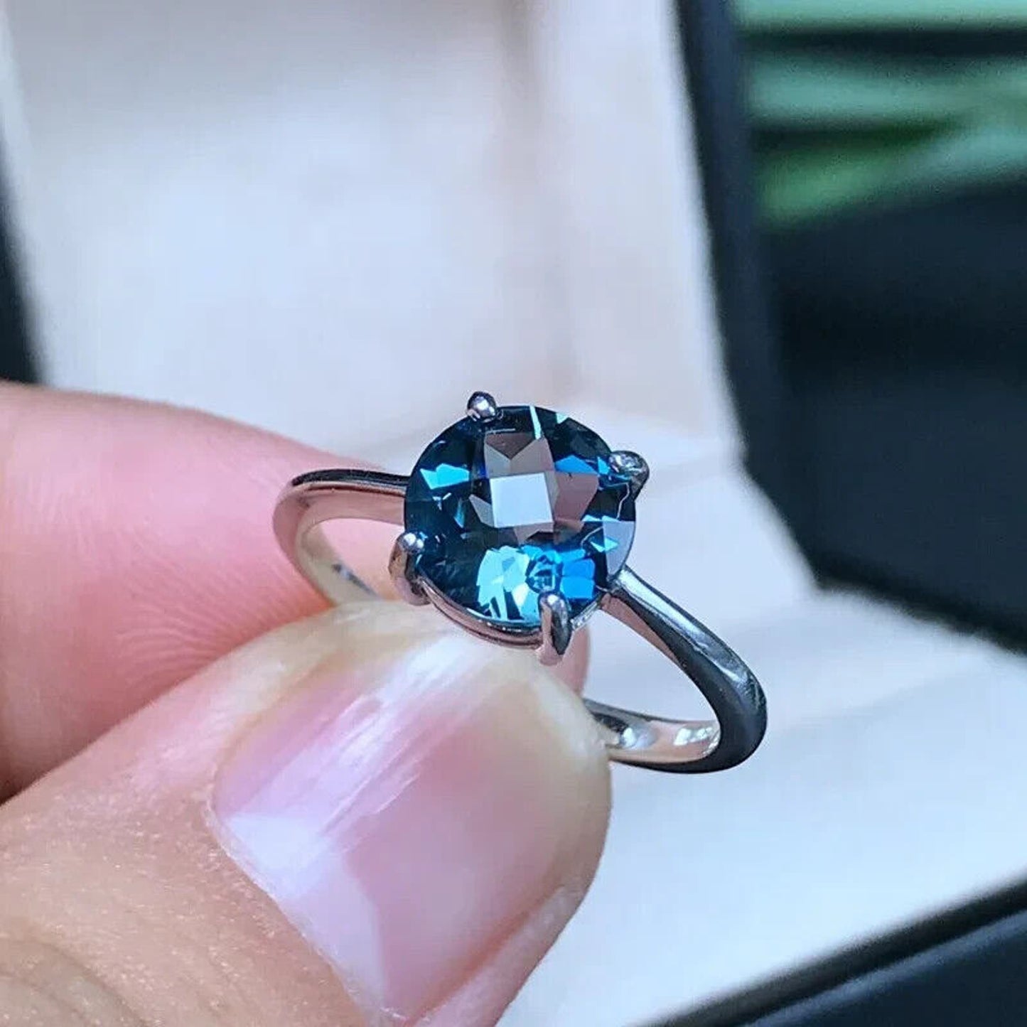 London Blue Topaz Round Cut Solitaire Ring 8mm