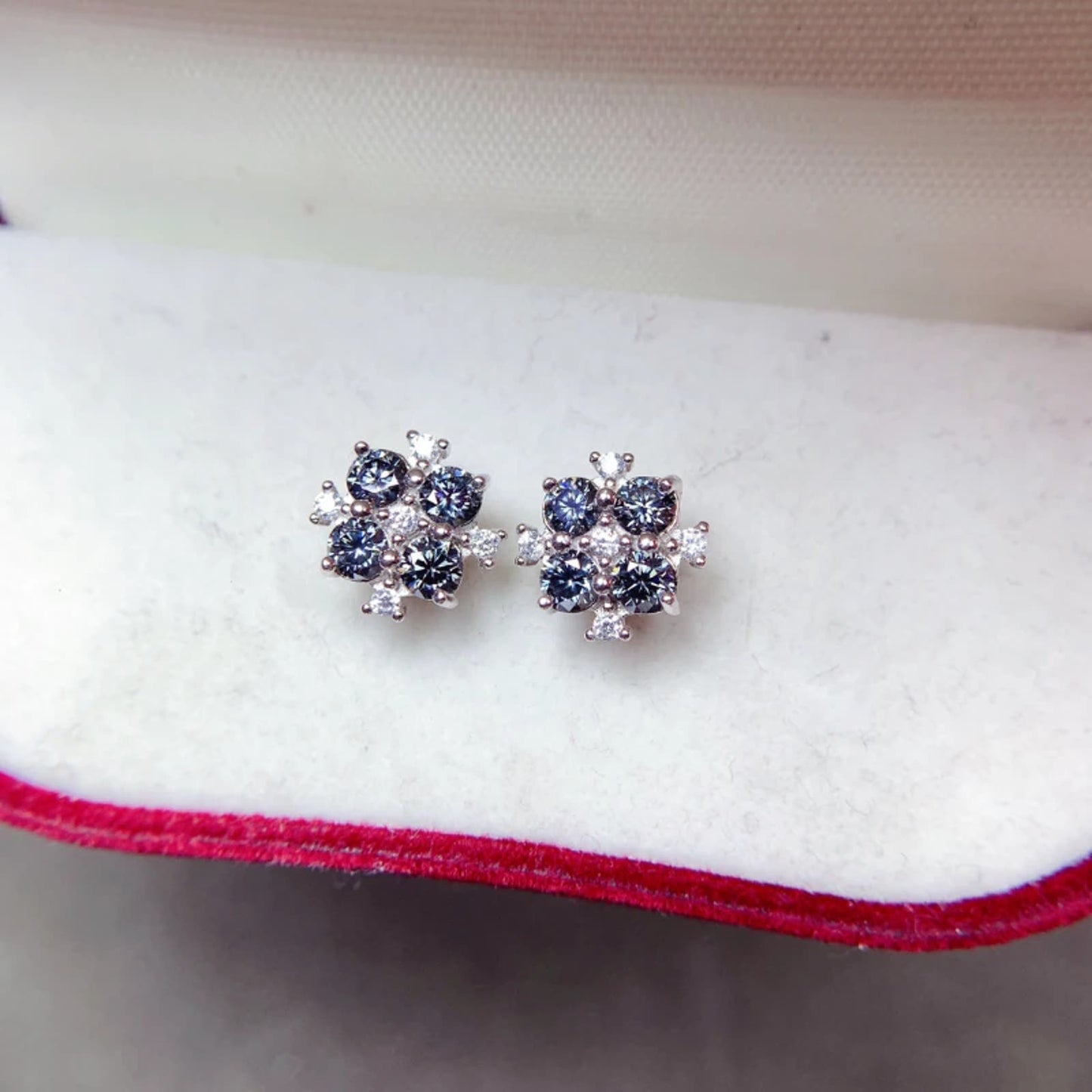 VVS1 Gray Moissanite Cluster Stud Earrings