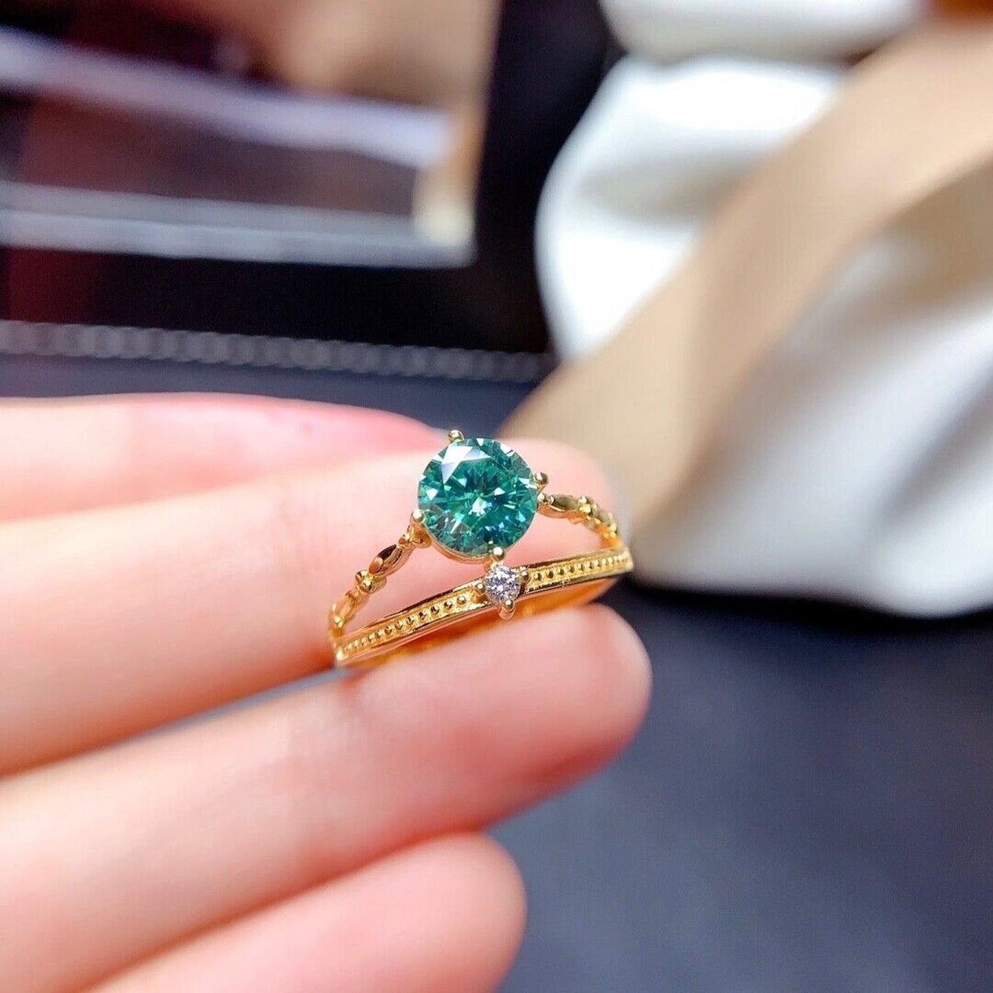 Green Moissanite Cocktail Ring VVS1 CT